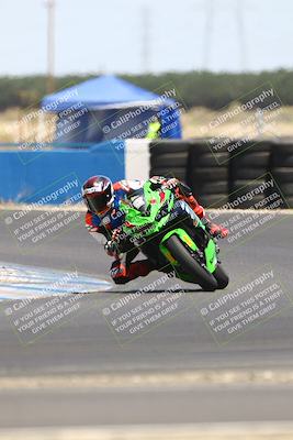 media/Jul-19-2025-TrackDaz (Sat) [[ff1509a44a]]/A Group/12pm (Turn 1)/